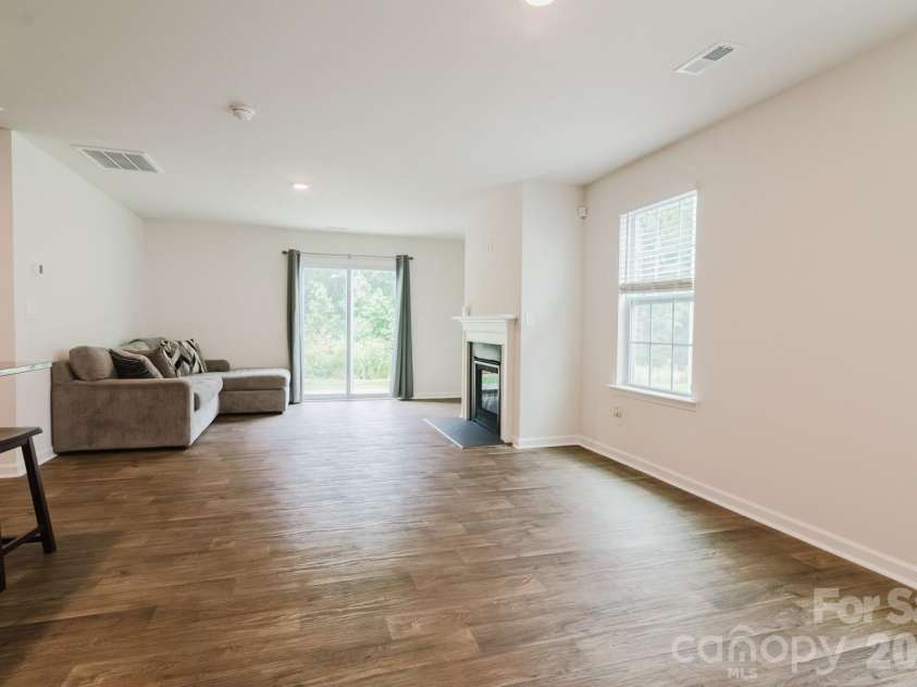 2226 Redstone Drive, York, SC 29745.  MLS# CAR4413072, YatesRealty ID 42786. 