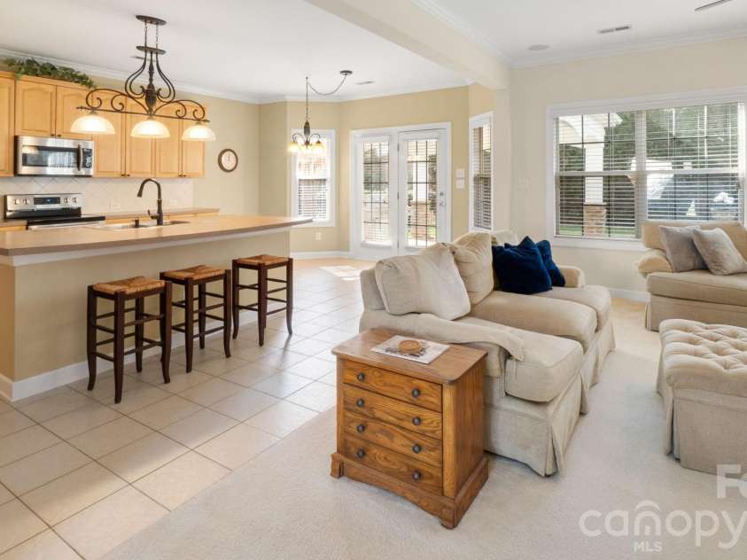 12304 Mcallister Park Drive, Charlotte, NC 28277.  MLS# CAR4342459, YatesRealty ID 4279. 
