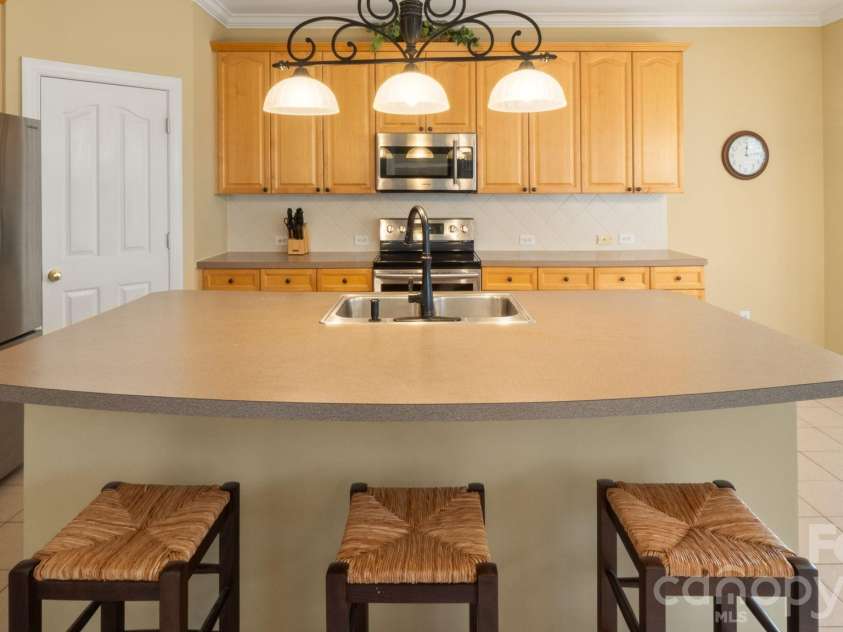 12304 Mcallister Park Drive, Charlotte, NC 28277.  MLS# CAR4342459, YatesRealty ID 4279. 