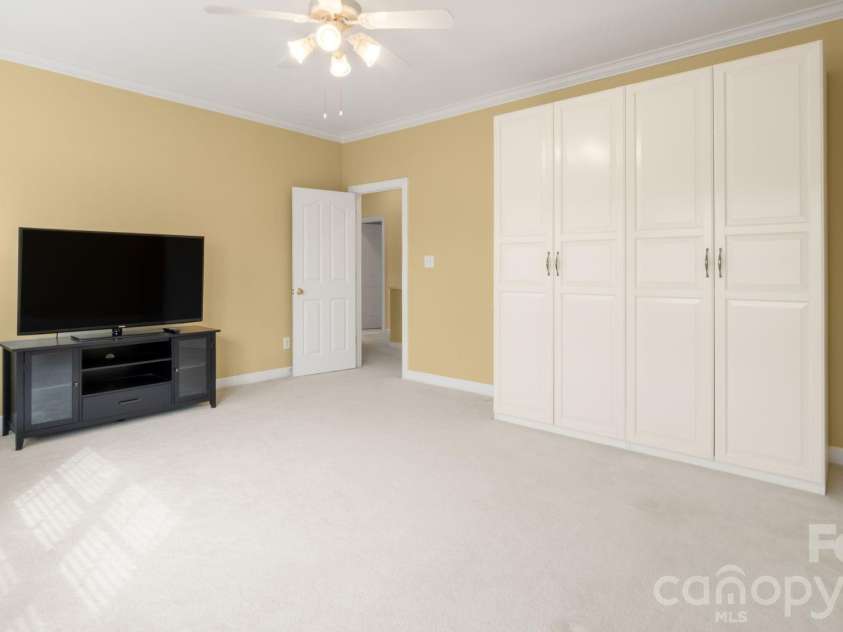 12304 Mcallister Park Drive, Charlotte, NC 28277.  MLS# CAR4342459, YatesRealty ID 4279. 