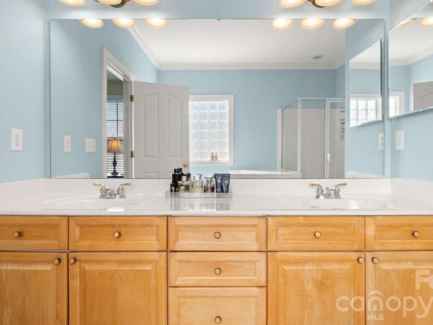 12304 Mcallister Park Drive, Charlotte, NC 28277.  MLS# CAR4342459, YatesRealty ID 4279. 
