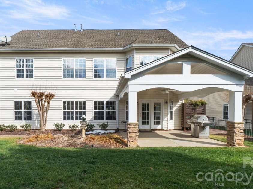 12304 Mcallister Park Drive, Charlotte, NC 28277.  MLS# CAR4342459, YatesRealty ID 4279. 