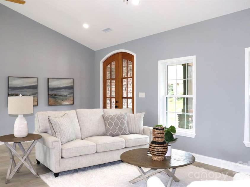 418 Huntington Woods Street, Lenoir, NC 28645.  MLS# CAR4215060, YatesRealty ID 4279. 