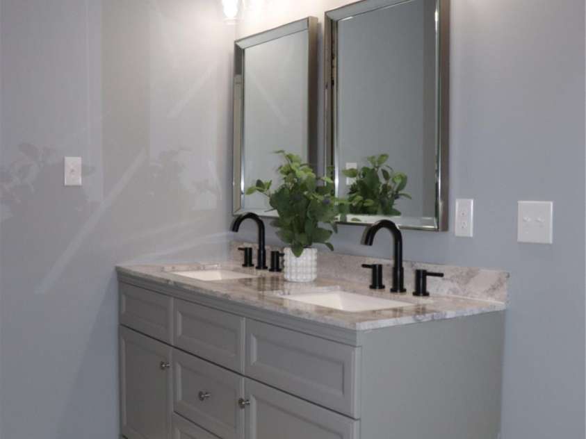 418 Huntington Woods Street, Lenoir, NC 28645.  MLS# CAR4215060, YatesRealty ID 4279. 