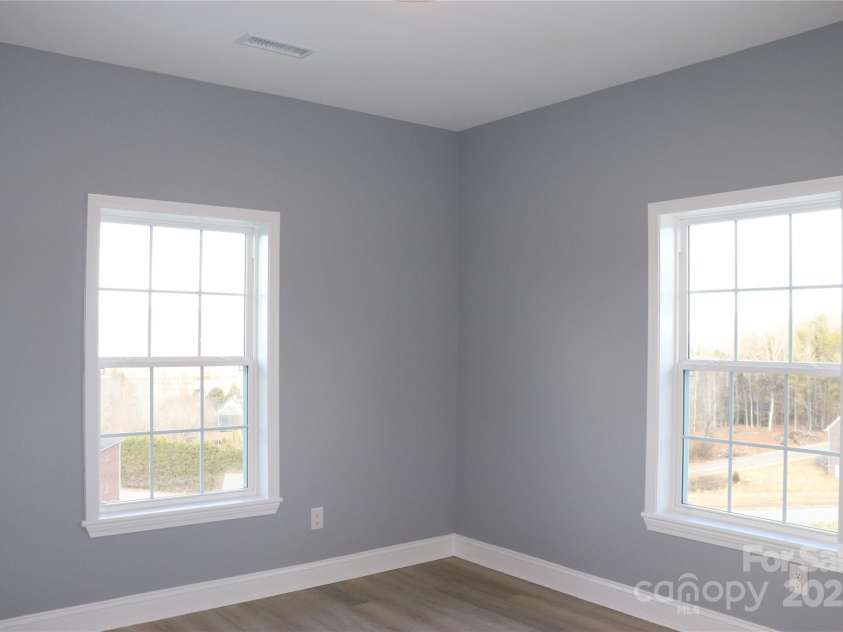 418 Huntington Woods Street, Lenoir, NC 28645.  MLS# CAR4215060, YatesRealty ID 4279. 