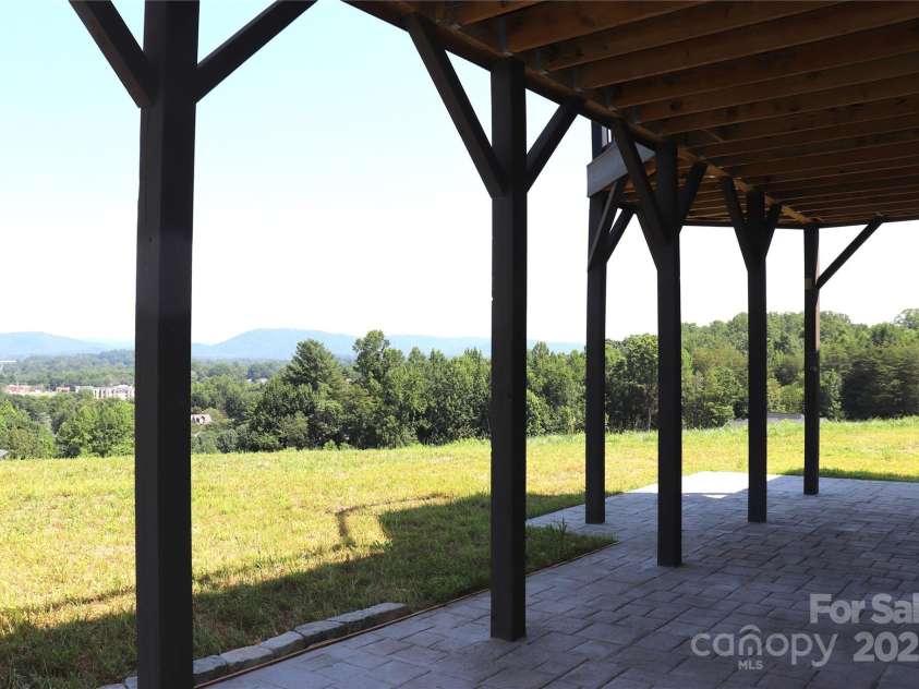 418 Huntington Woods Street, Lenoir, NC 28645.  MLS# CAR4215060, YatesRealty ID 4279. 