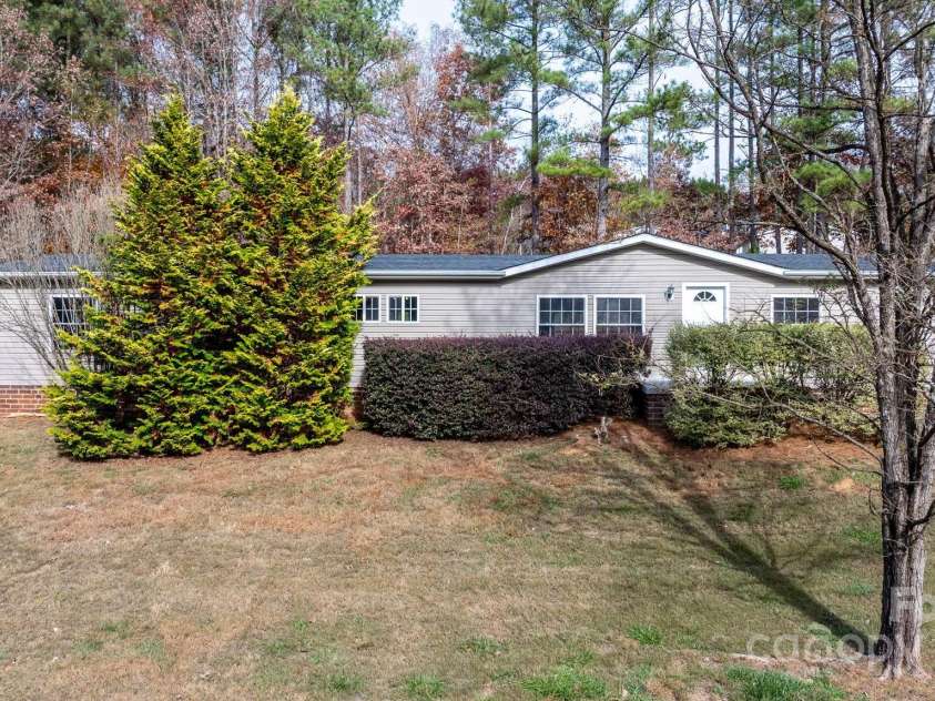 5499 Pembrooke Drive, Granite Falls, NC 28630.  MLS# CAR4322476, YatesRealty ID 4279. 
