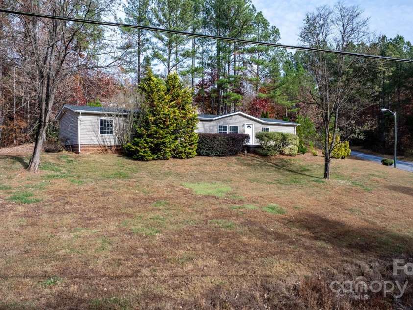 5499 Pembrooke Drive, Granite Falls, NC 28630.  MLS# CAR4322476, YatesRealty ID 4279. 