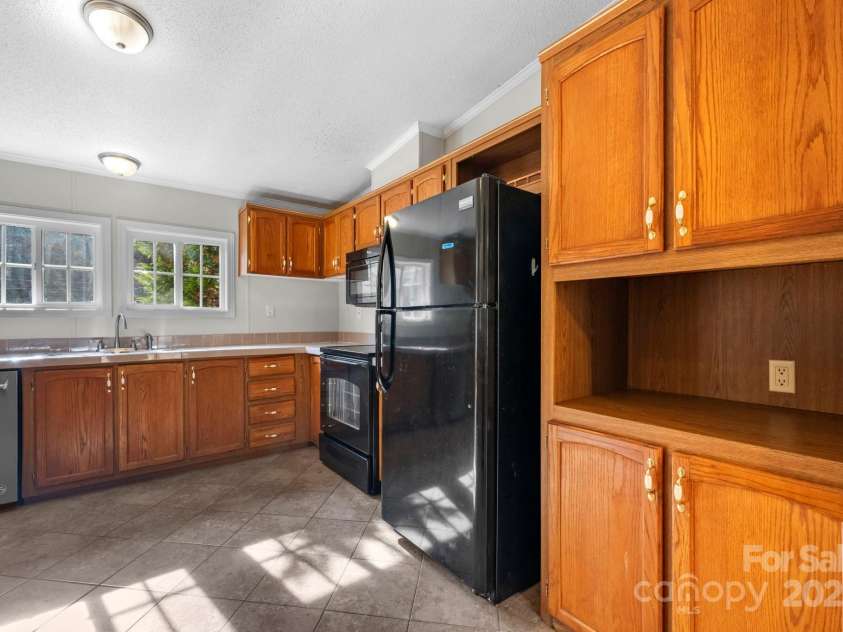 5499 Pembrooke Drive, Granite Falls, NC 28630.  MLS# CAR4322476, YatesRealty ID 4279. 