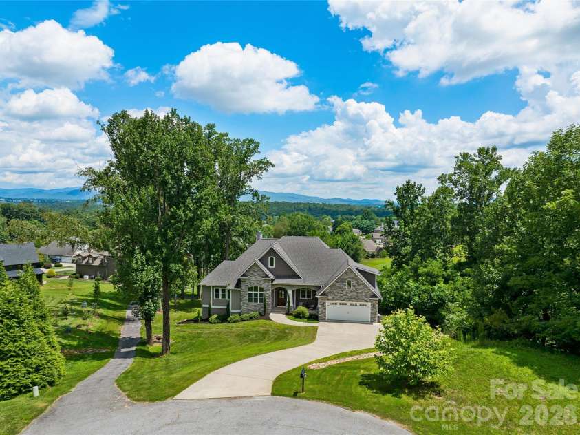 143 Gracie Lane, Mills River, NC 28759.  MLS# CAR4412058, YatesRealty ID 42790. 