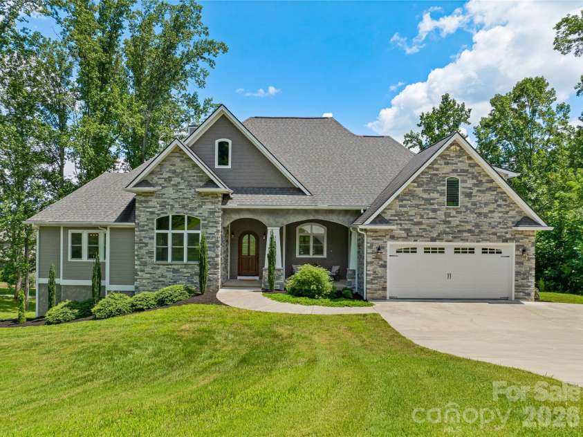 143 Gracie Lane, Mills River, NC 28759.  MLS# CAR4412058, YatesRealty ID 42790. 