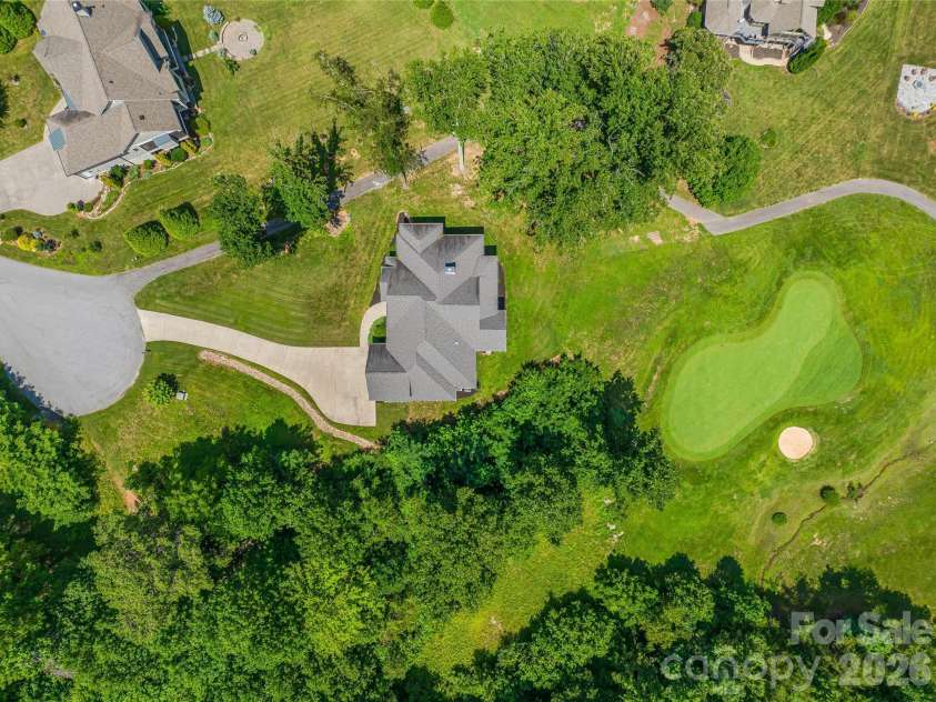 143 Gracie Lane, Mills River, NC 28759.  MLS# CAR4412058, YatesRealty ID 42790. 