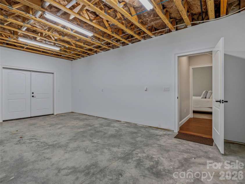 143 Gracie Lane, Mills River, NC 28759.  MLS# CAR4412058, YatesRealty ID 42790. 