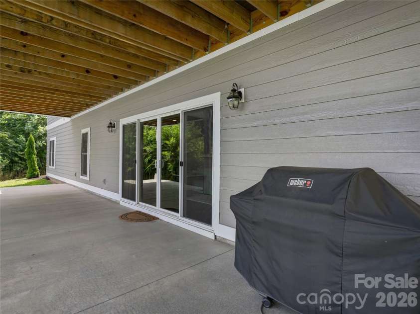 143 Gracie Lane, Mills River, NC 28759.  MLS# CAR4412058, YatesRealty ID 42790. 