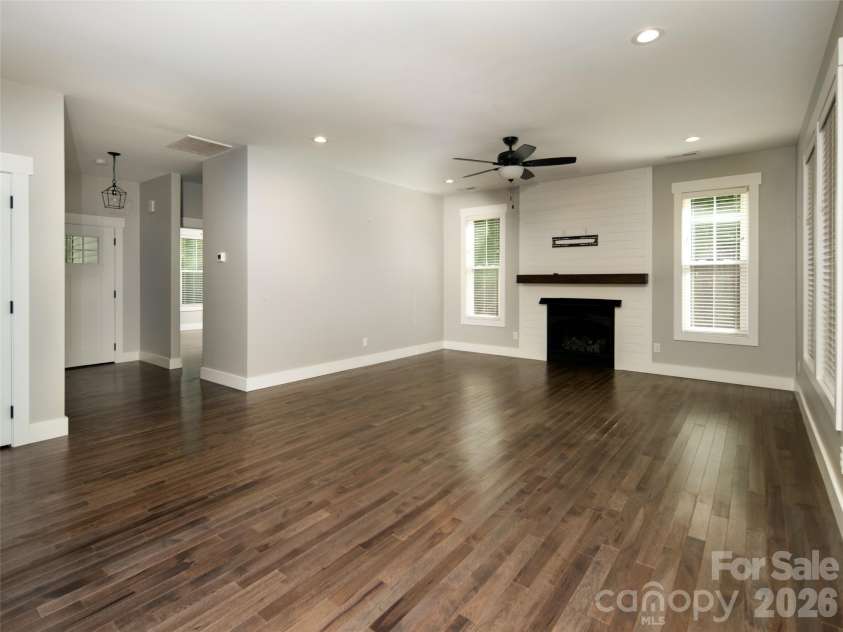 208 Robinson Hollow Drive, Candler, NC 28715.  MLS# CAR4413060, YatesRealty ID 42791. 
