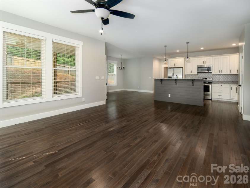 208 Robinson Hollow Drive, Candler, NC 28715.  MLS# CAR4413060, YatesRealty ID 42791. 