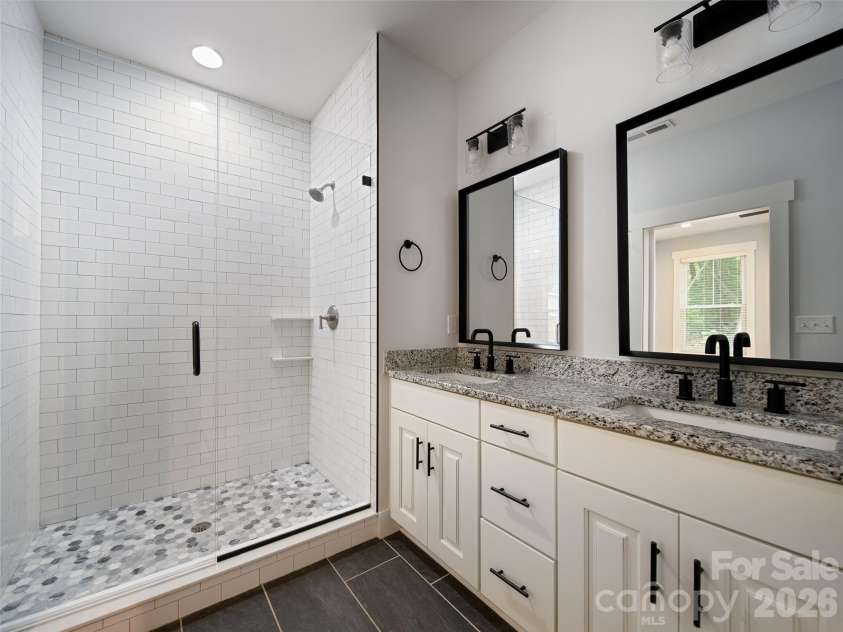 208 Robinson Hollow Drive, Candler, NC 28715.  MLS# CAR4413060, YatesRealty ID 42791. 