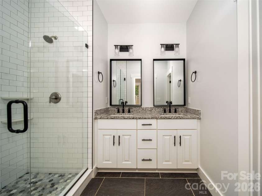 208 Robinson Hollow Drive, Candler, NC 28715.  MLS# CAR4413060, YatesRealty ID 42791. 