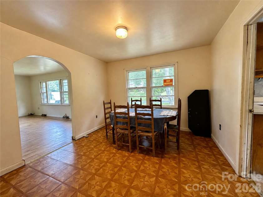 440 US 19e Highway, Spruce Pine, NC 28777.  MLS# CAR4412665, YatesRealty ID 42792. 