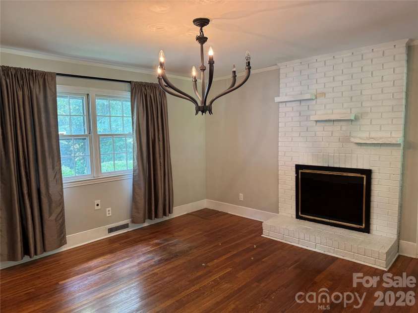 6233 Donna Drive, Charlotte, NC 28213.  MLS# CAR4413001, YatesRealty ID 42793. 