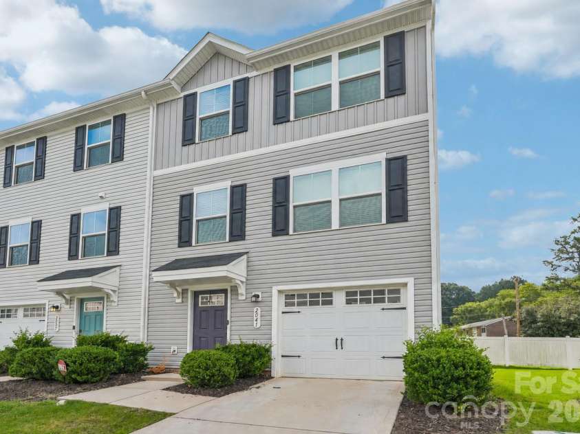 2041 Langer Street, Charlotte, NC 28214.  MLS# CAR4409697, YatesRealty ID 42794. 