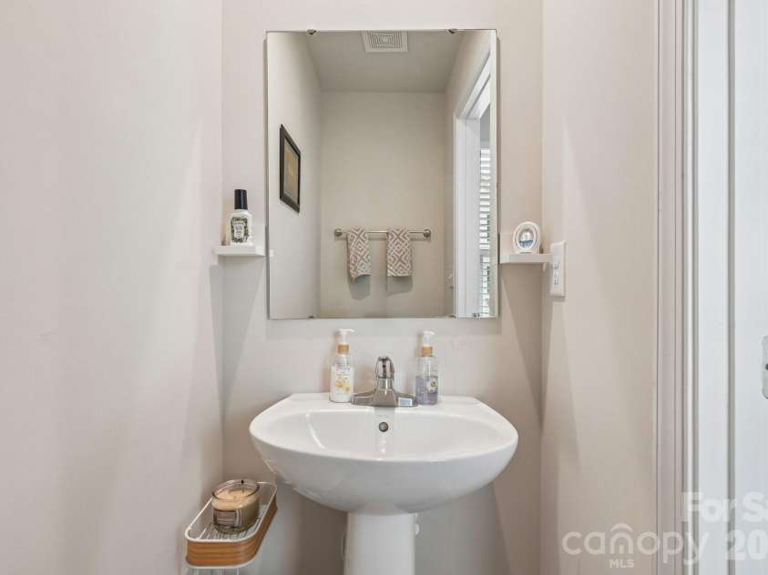 2041 Langer Street, Charlotte, NC 28214.  MLS# CAR4409697, YatesRealty ID 42794. 