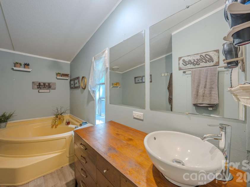 97 Misty Ridge Lane, Leicester, NC 28748.  MLS# CAR4411624, YatesRealty ID 42795. 