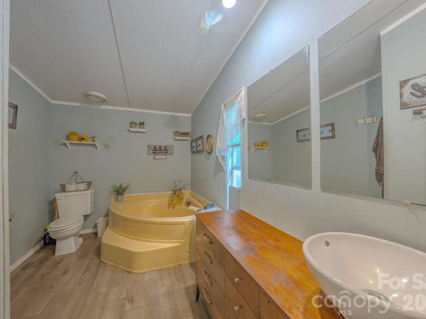 97 Misty Ridge Lane, Leicester, NC 28748.  MLS# CAR4411624, YatesRealty ID 42795. 