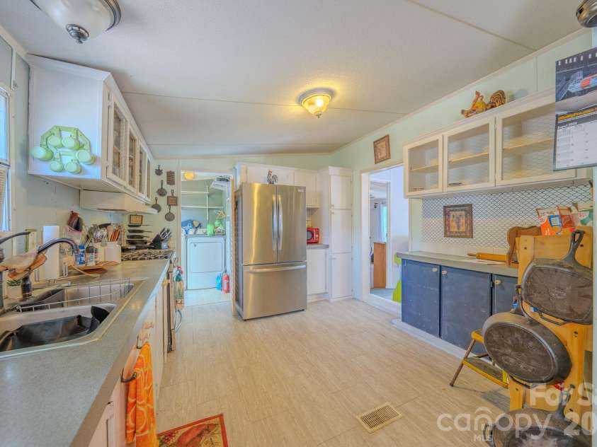 97 Misty Ridge Lane, Leicester, NC 28748.  MLS# CAR4411624, YatesRealty ID 42795. 
