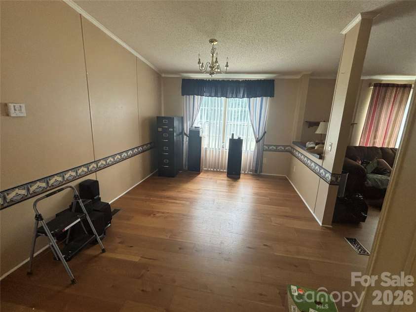 3557 Gladden Drive, Lincolnton, NC 28092.  MLS# CAR4413116, YatesRealty ID 42796. Designated dining area
