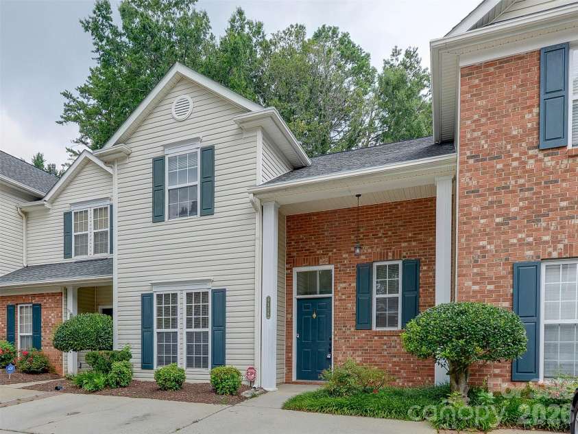 9128 Treyburn Drive, Charlotte, NC 28216.  MLS# CAR4412916, YatesRealty ID 42797. Front