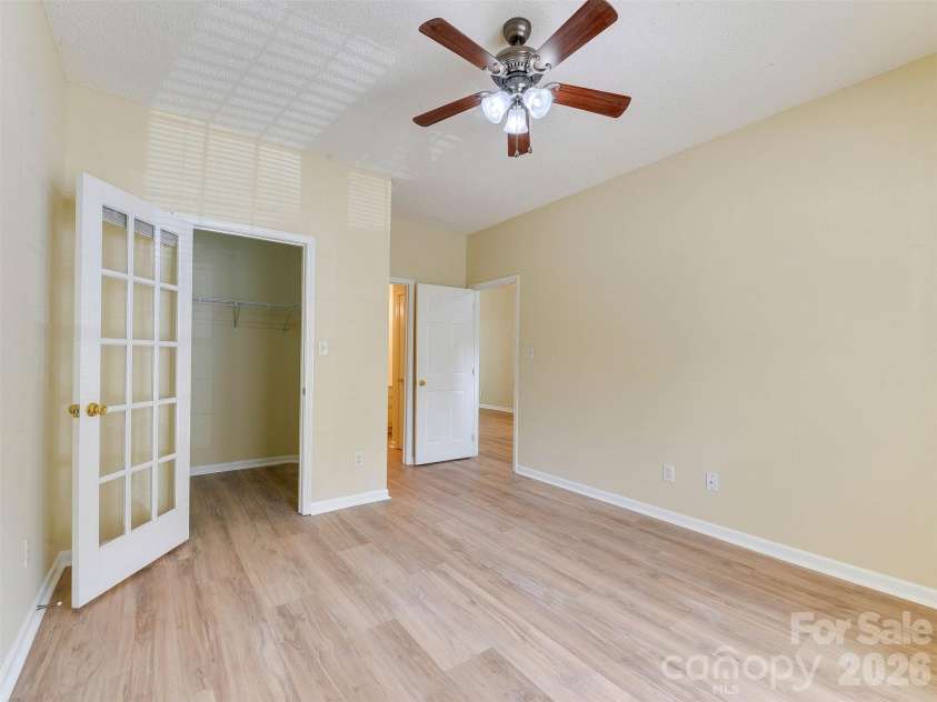 9128 Treyburn Drive, Charlotte, NC 28216.  MLS# CAR4412916, YatesRealty ID 42797. Master Bedroom