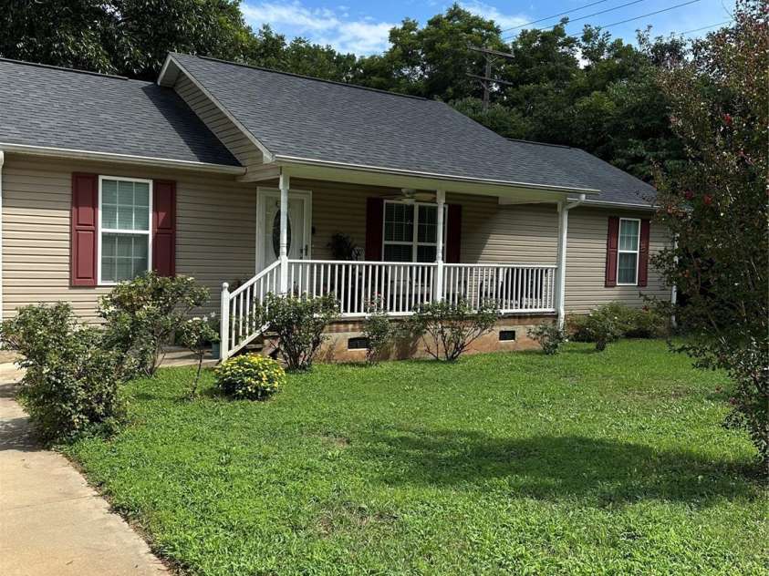 33 Railroad Avenue, York, SC 29745.  MLS# CAR4413123, YatesRealty ID 42798. 
