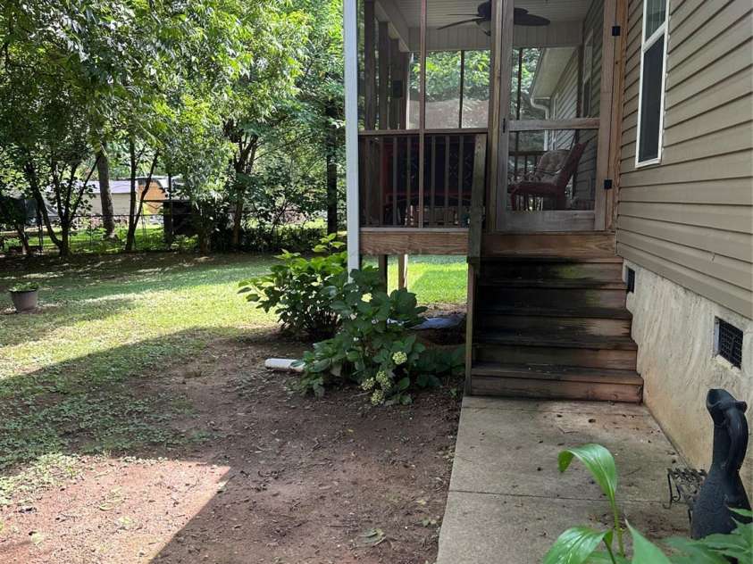 33 Railroad Avenue, York, SC 29745.  MLS# CAR4413123, YatesRealty ID 42798. 