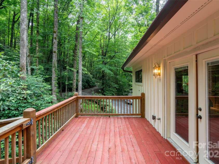 64 Hidden Springs Way, Highlands, NC 28741.  MLS# CAR4211056, YatesRealty ID 428. 