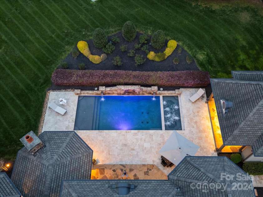 9044 Island Point Road, Charlotte, NC 28278.  MLS# CAR4135509, YatesRealty ID 428. Ariel View of Pool & hot tub