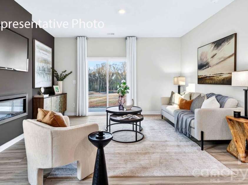 5560 Pamplona Way, Charlotte, NC 28214.  MLS# CAR4337685, YatesRealty ID 4280. 