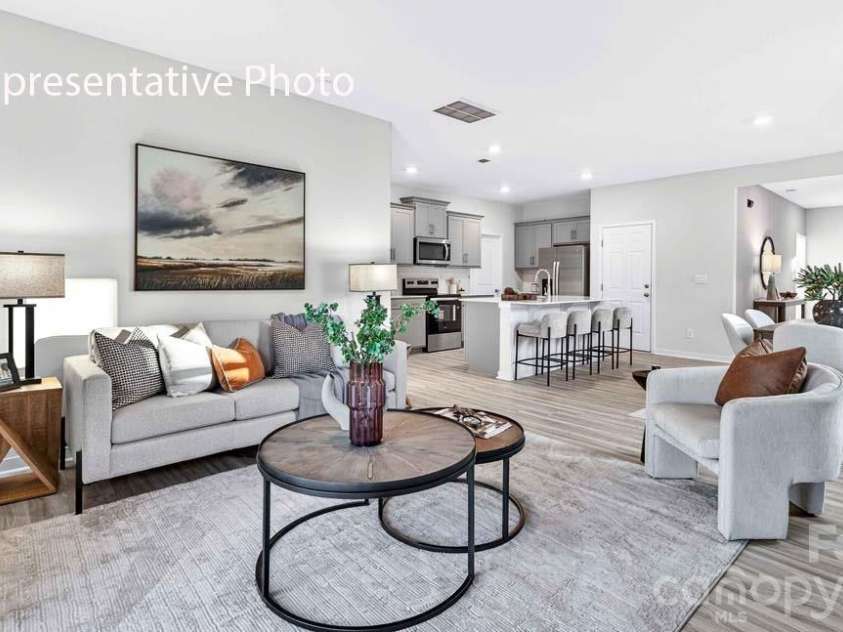 5560 Pamplona Way, Charlotte, NC 28214.  MLS# CAR4337685, YatesRealty ID 4280. 