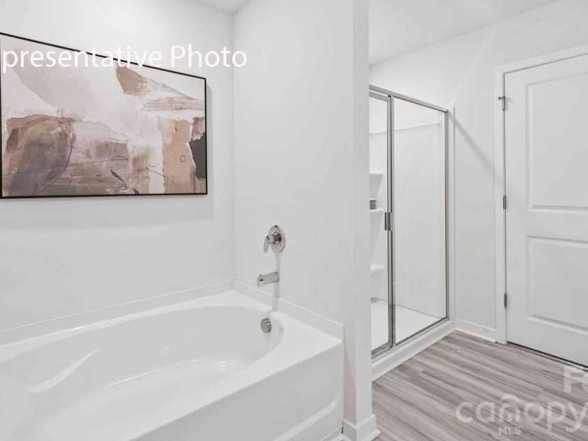 5560 Pamplona Way, Charlotte, NC 28214.  MLS# CAR4337685, YatesRealty ID 4280. 