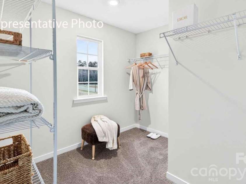 5560 Pamplona Way, Charlotte, NC 28214.  MLS# CAR4337685, YatesRealty ID 4280. 