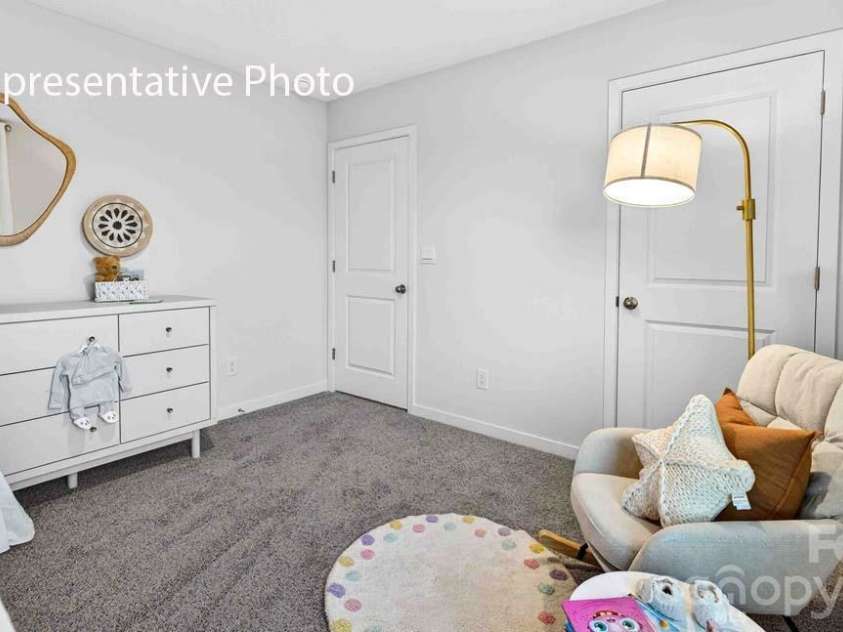 5560 Pamplona Way, Charlotte, NC 28214.  MLS# CAR4337685, YatesRealty ID 4280. 