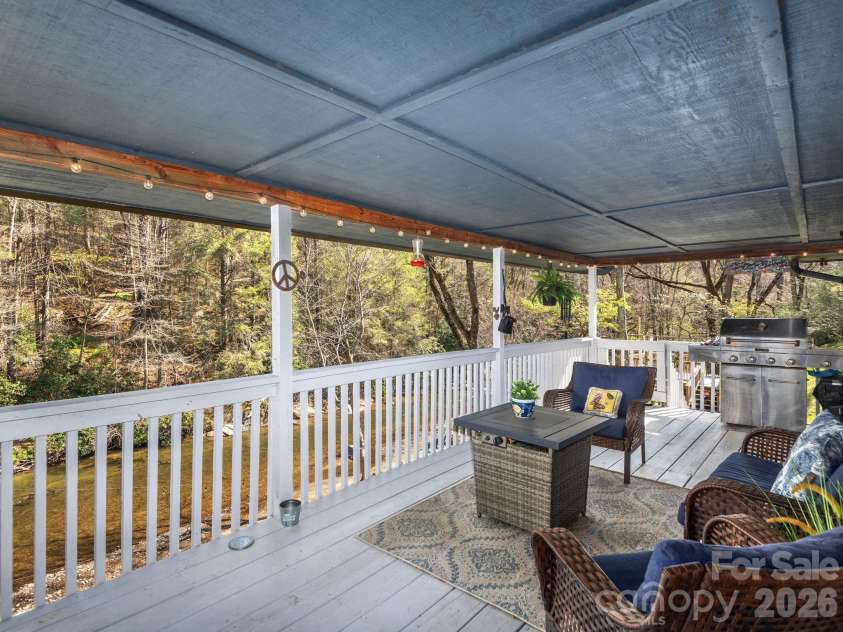 228 White Oak Road, Waynesville, NC 28785.  MLS# CAR4412866, YatesRealty ID 42805. 
