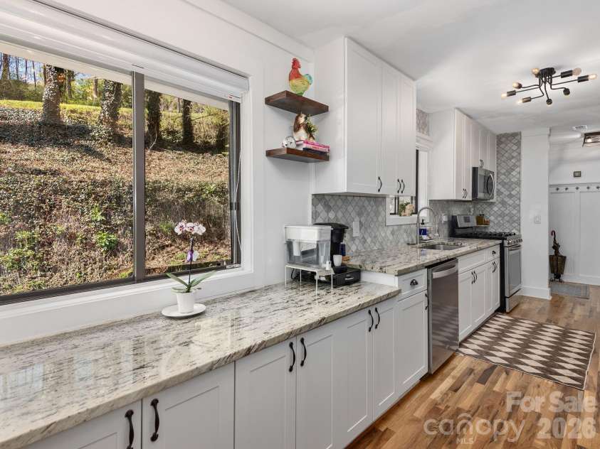 228 White Oak Road, Waynesville, NC 28785.  MLS# CAR4412866, YatesRealty ID 42805. 