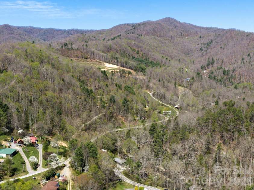 228 White Oak Road, Waynesville, NC 28785.  MLS# CAR4412866, YatesRealty ID 42805. 
