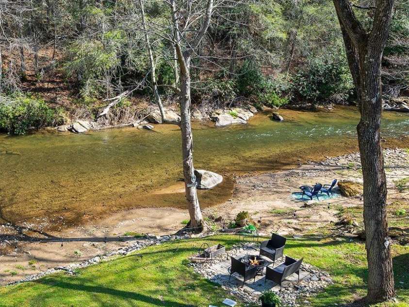 228 White Oak Road, Waynesville, NC 28785.  MLS# CAR4412866, YatesRealty ID 42805. 