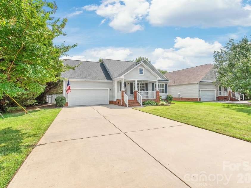 4603 Brewington Parkway, Rock Hill, SC 29732.  MLS# CAR4411017, YatesRealty ID 42806. 