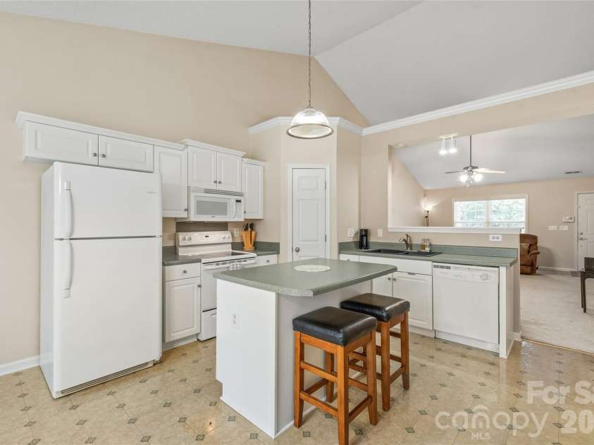 4603 Brewington Parkway, Rock Hill, SC 29732.  MLS# CAR4411017, YatesRealty ID 42806. 