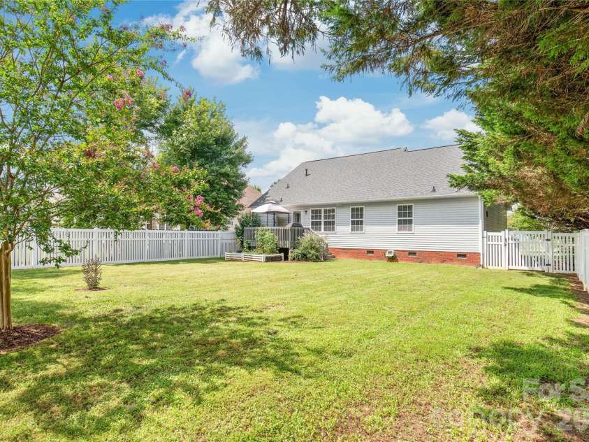 4603 Brewington Parkway, Rock Hill, SC 29732.  MLS# CAR4411017, YatesRealty ID 42806. 