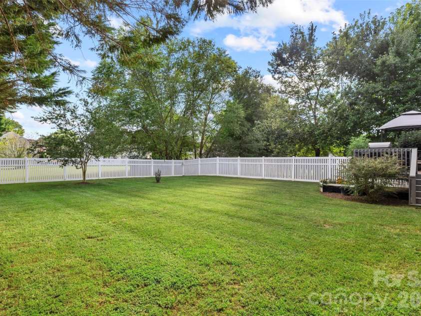 4603 Brewington Parkway, Rock Hill, SC 29732.  MLS# CAR4411017, YatesRealty ID 42806. Spacious fully fenced backyard