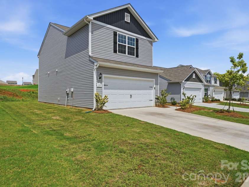 114 Lightning Drive, Shelby, NC 28152.  MLS# CAR4412290, YatesRealty ID 42807. 